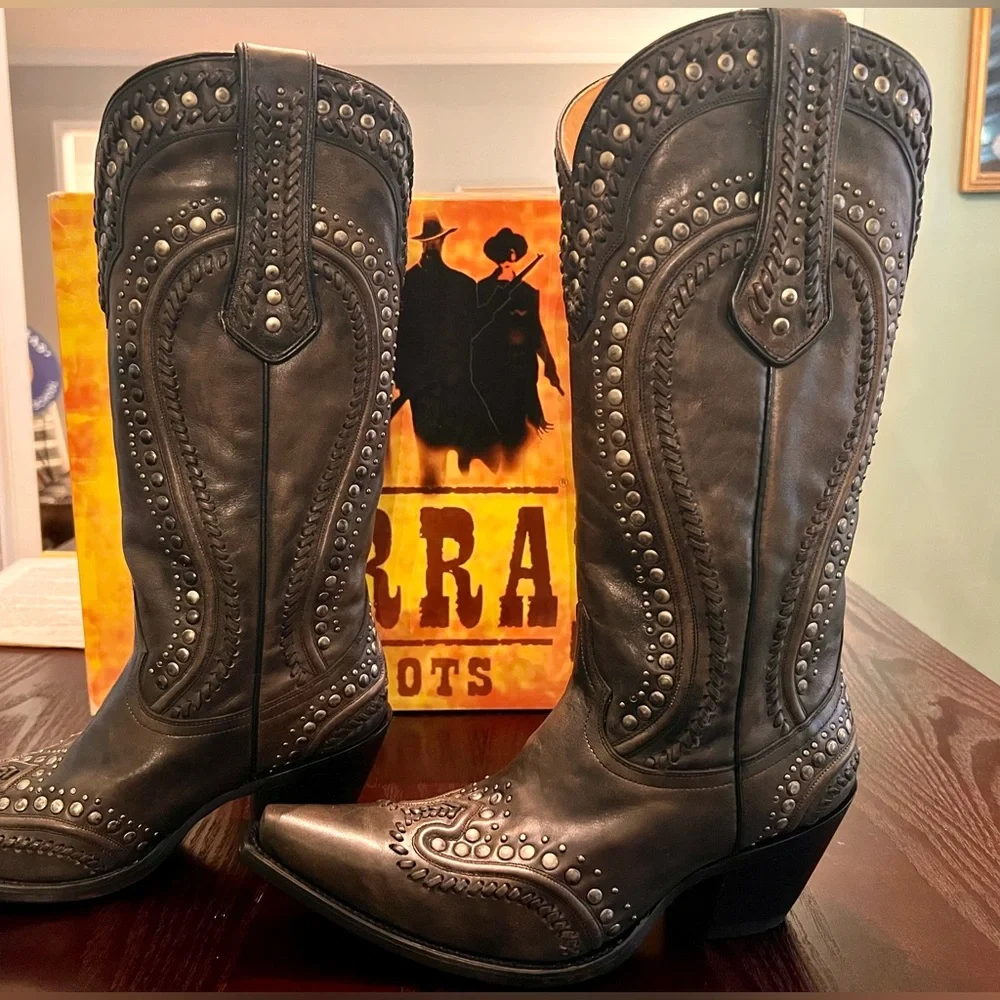 Corral Women's Studded Black Leather Cowboy Boots - Picture 3 of 8